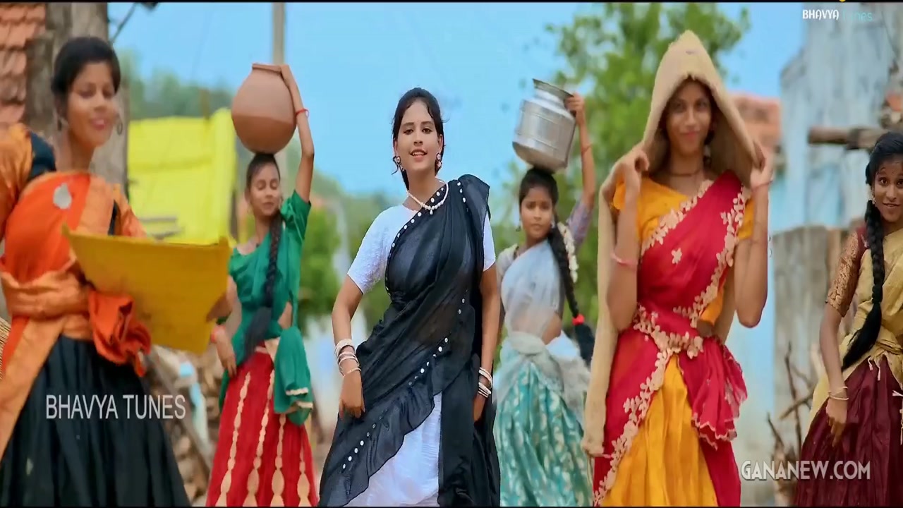 Stree 2 (2024) Hindi Movie HDRip Screenshot 1